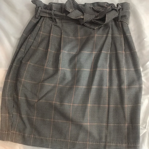 H&M Paper-bag Skirt - Picture 2 of 3